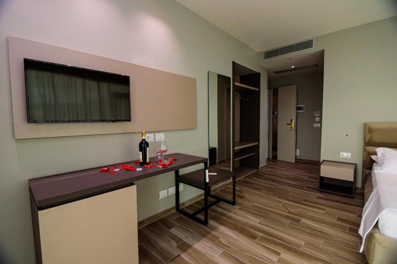 Hotel Orange Dhermi Exterior photo