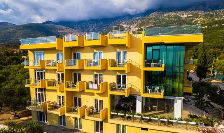 Hotel Orange Dhermi Exterior photo