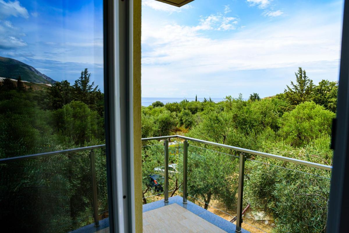 Hotel Orange Dhermi Exterior photo