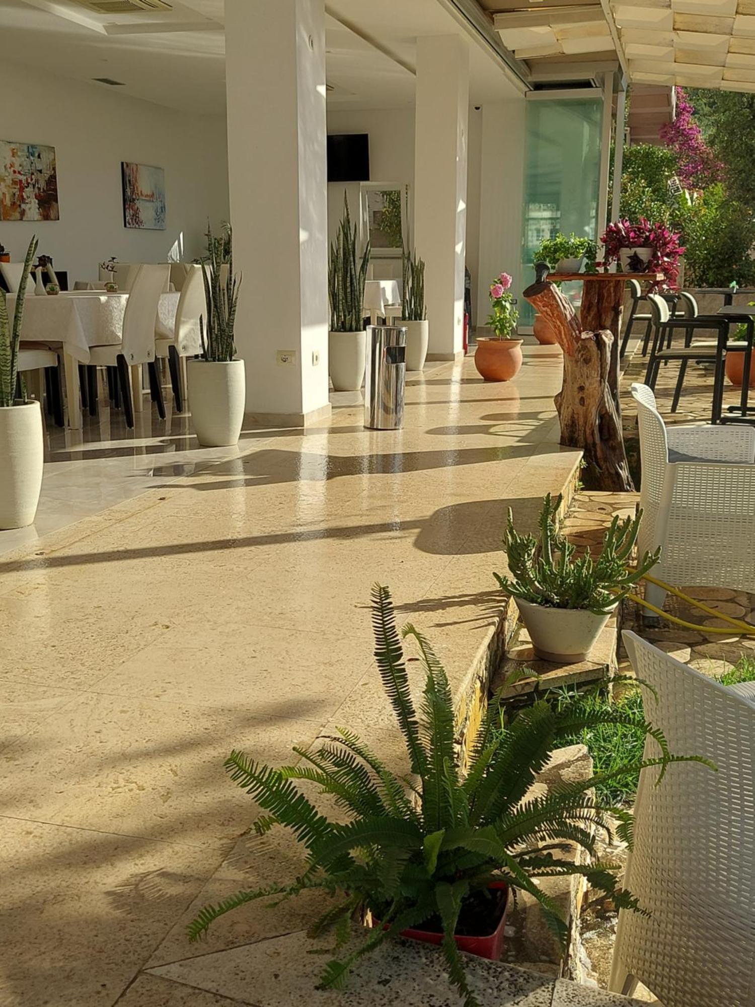 Hotel Orange Dhermi Exterior photo